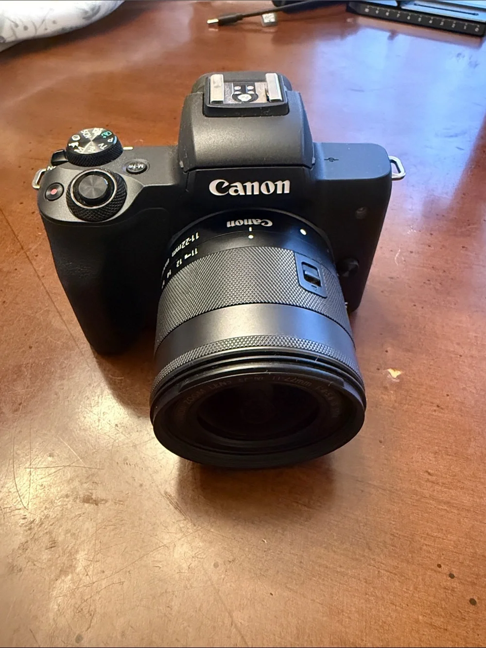 Canon EOS M50